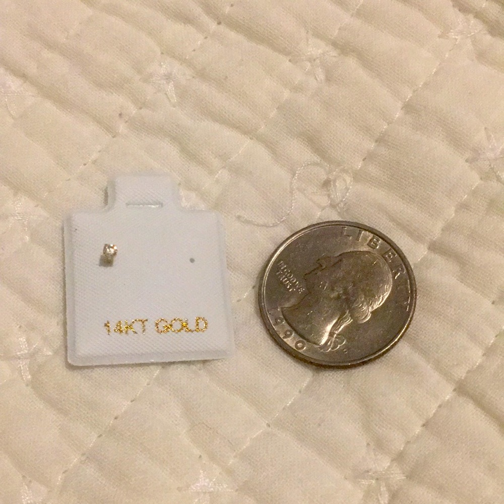 14k gold screw back earring